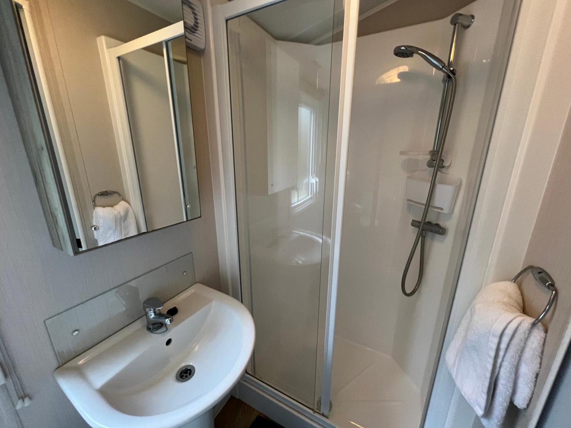 3 Bedroom Caravan Mc37, Shanklin, Isle Of Wight מראה חיצוני תמונה